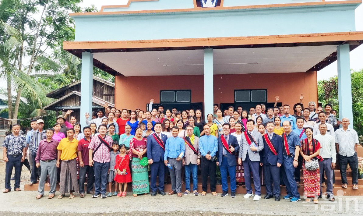 강서교회가 미얀마 훈타교회를 건축하고 봉헌예배를 드렸다.<br>